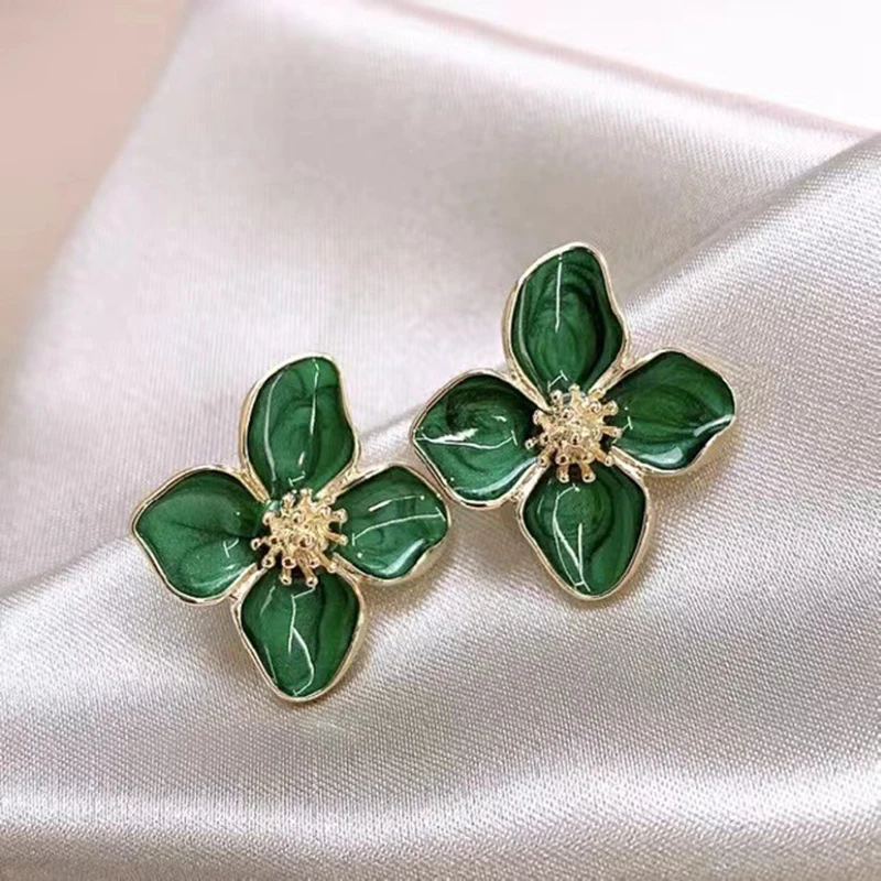 Boucles d'oreilles fleurs vertes romantiques