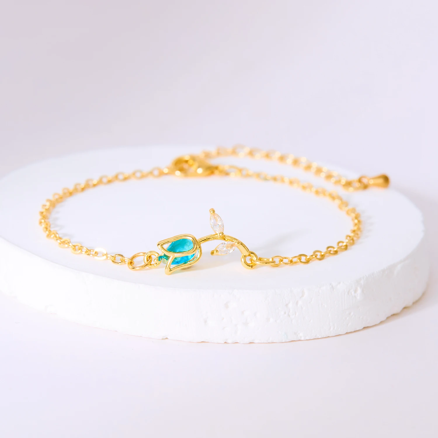 Bracelet avec pendentif tulipe doré et bleu