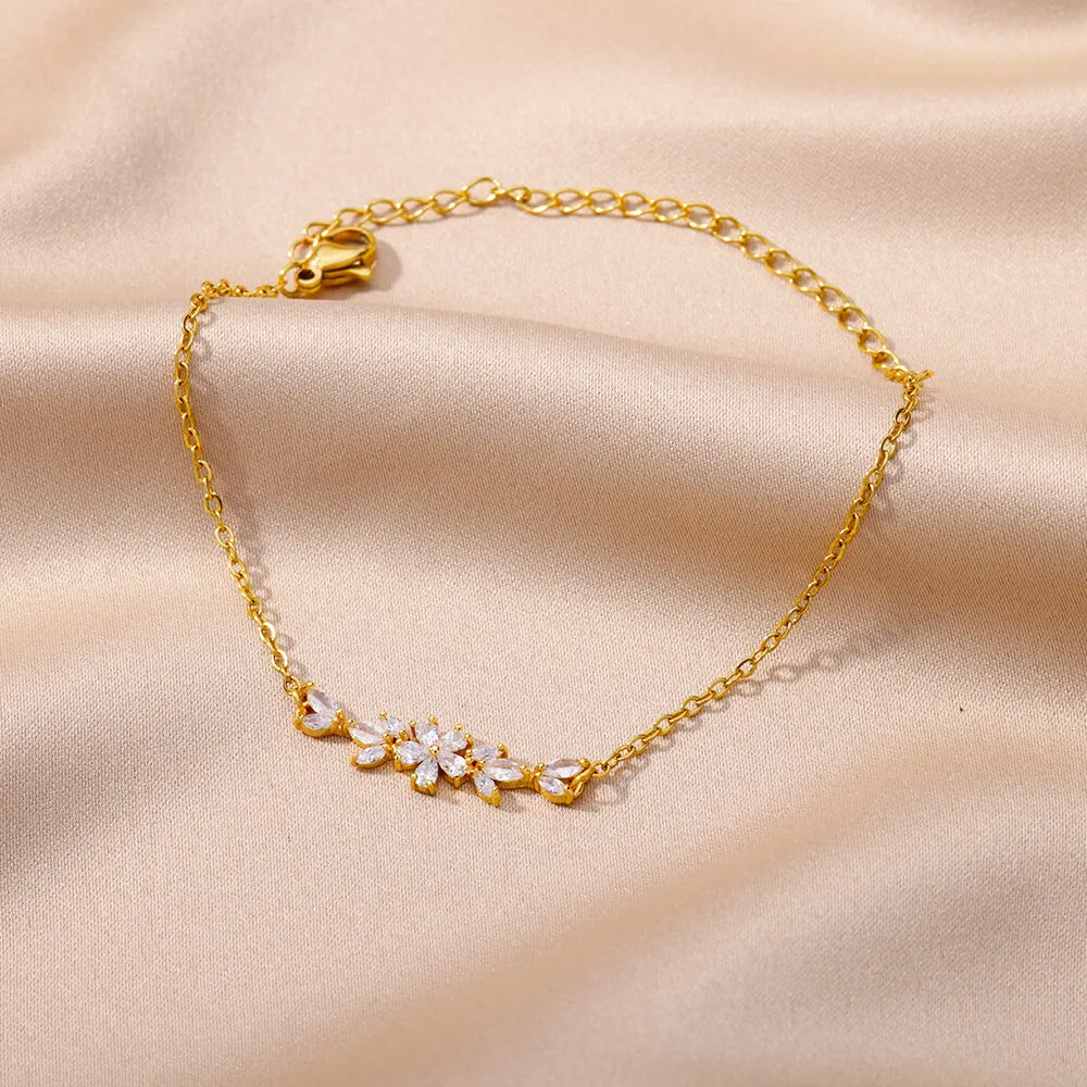Bracelet fleur dorée avec cristaux