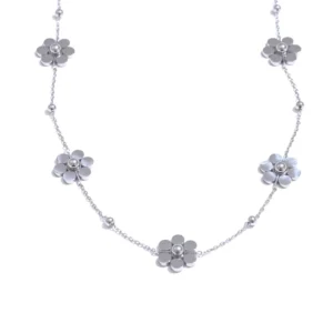 Collier avec fleurs multiples argenté