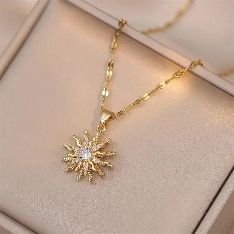 Collier fleur brillante doré