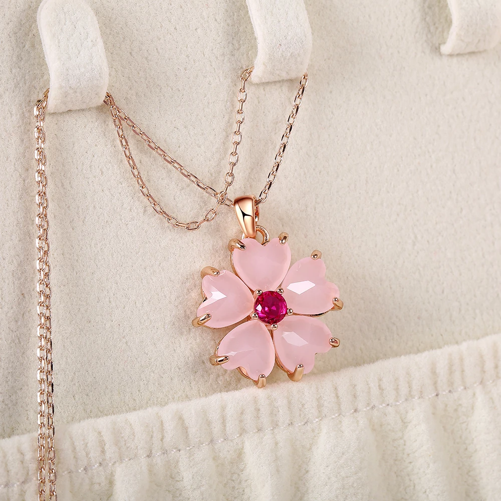 Collier fleur résine rose et doré