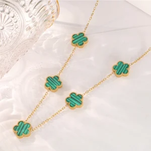 Collier fleurs vert et or multiple